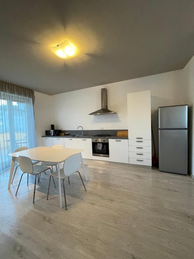 Urban Homy Gorizia Acomodação com café da manhã Exterior foto