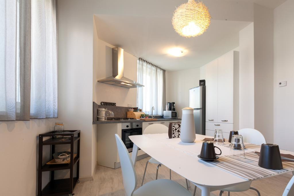 Urban Homy Gorizia Acomodação com café da manhã Exterior foto