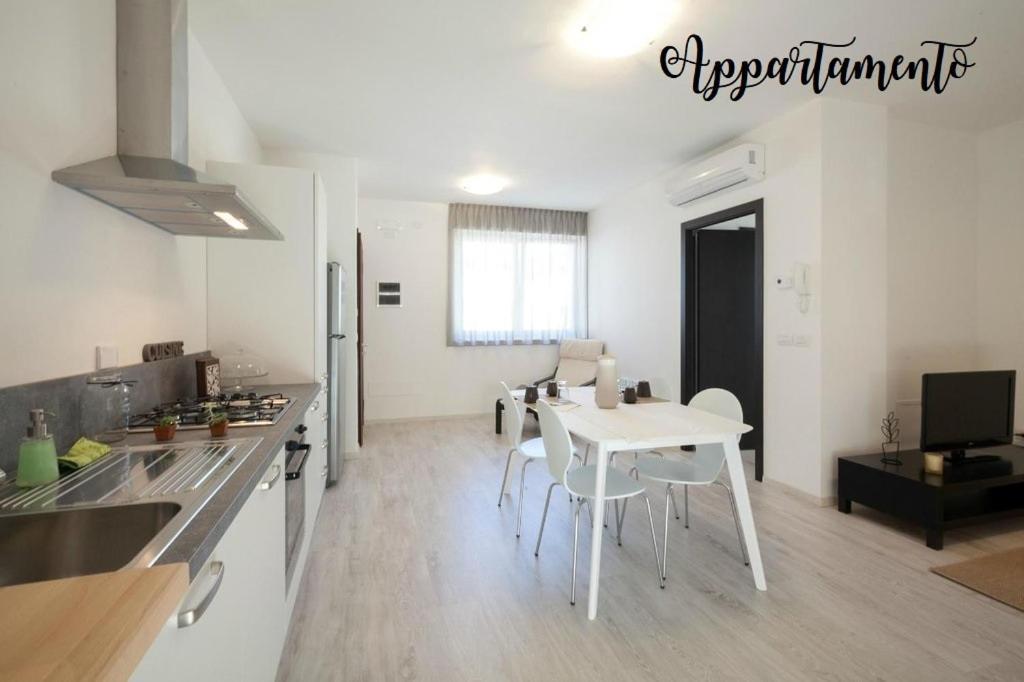 Urban Homy Gorizia Acomodação com café da manhã Exterior foto